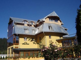 Hotel Cosmos | accommodation Campulung Moldovenesc