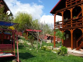 Villa Casa Cu Smochini | accommodation Eselnita