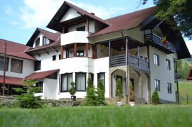 Pension CASA CORLĂŢENI | accommodation Pojorata