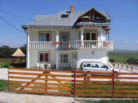Pension Trei Stejari | accommodation Targu Neamt