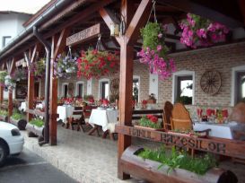 Pension Hanul Razesilor | accommodation Tupilati