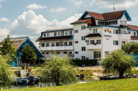 Resort CORMORAN RESORT | accommodation Uzlina