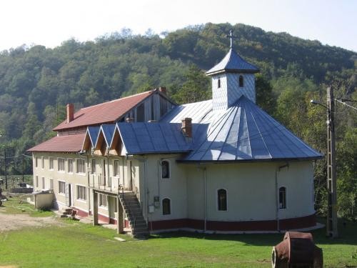 Manastirea Almaj Putna