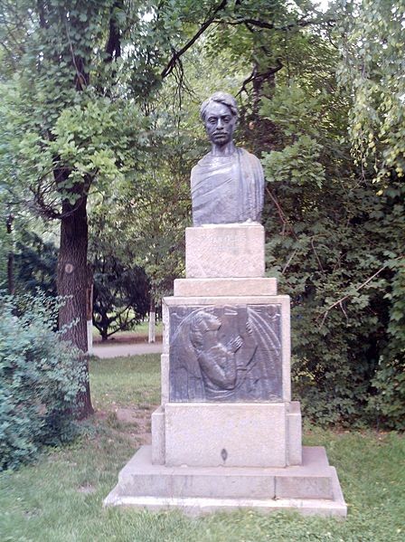 Bustul lui Stefan Octavian Iosif din Brasov