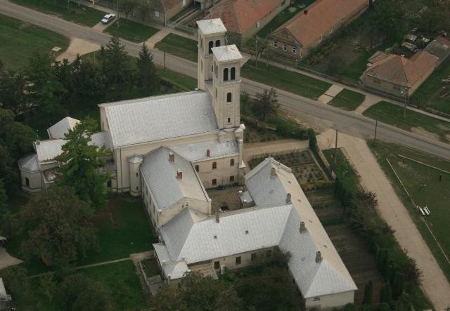 Biserica Sfantul Anton din Capleni