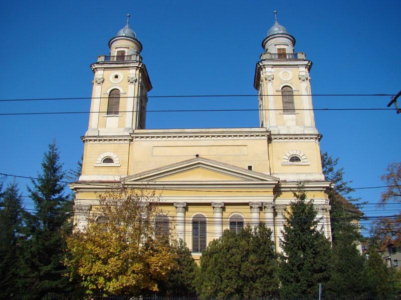 Biserica reformata cu 2  turnuri Cluj Napoca