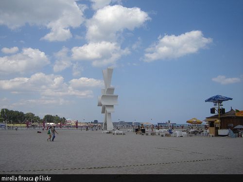 Obelisc Costinesti