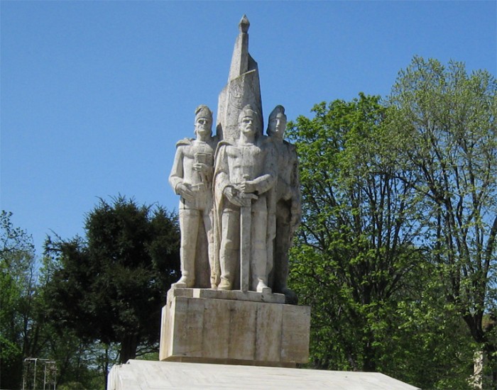 Monumentul Fratii Buzesti din Craiova