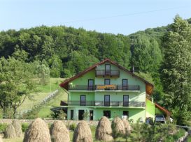 Pensiunea Agroturistica GrandEmi Belvedere Bucovina | Cazare Gura Humorului