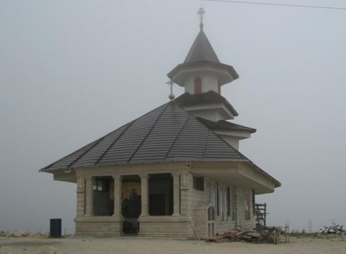 Biserica dintr-o piatra