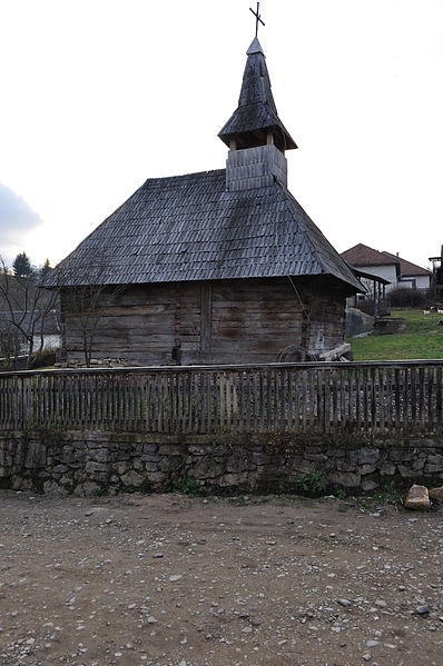 Biserica de lemn din Valeni