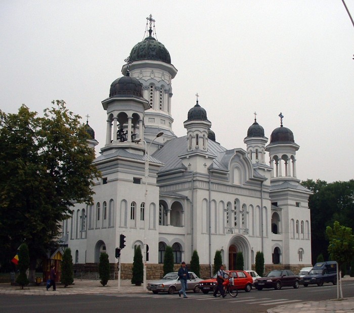 Catedrala Pogorarea Sfantului Duh din Radauti