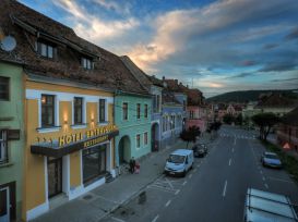 Hotel Extravagance | Cazare Sighisoara