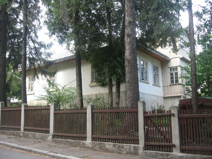 Casa memoriala Simion Florea Marian, Suceava