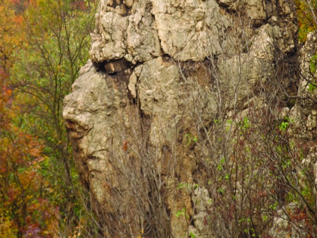 Sfinxul de la Toplet – Valea Cernei